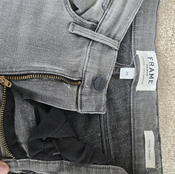 Frame Jeans - Picture 2 of 3